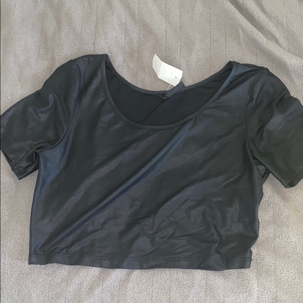 Black crop top